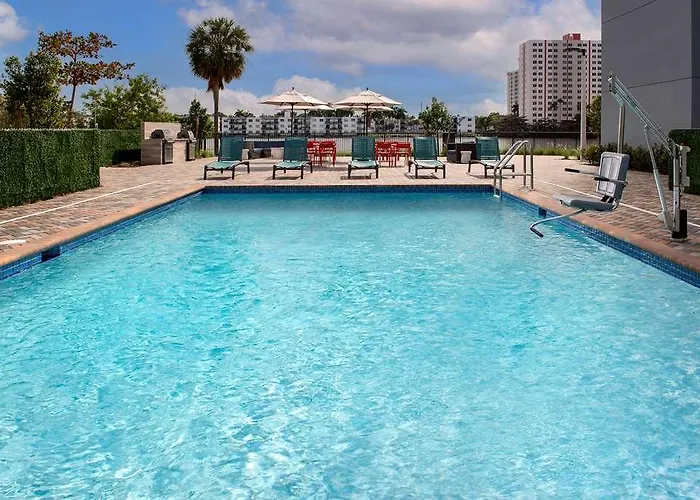 Tru By Hilton Miami Airport South Blue Lagoon Miami Springs